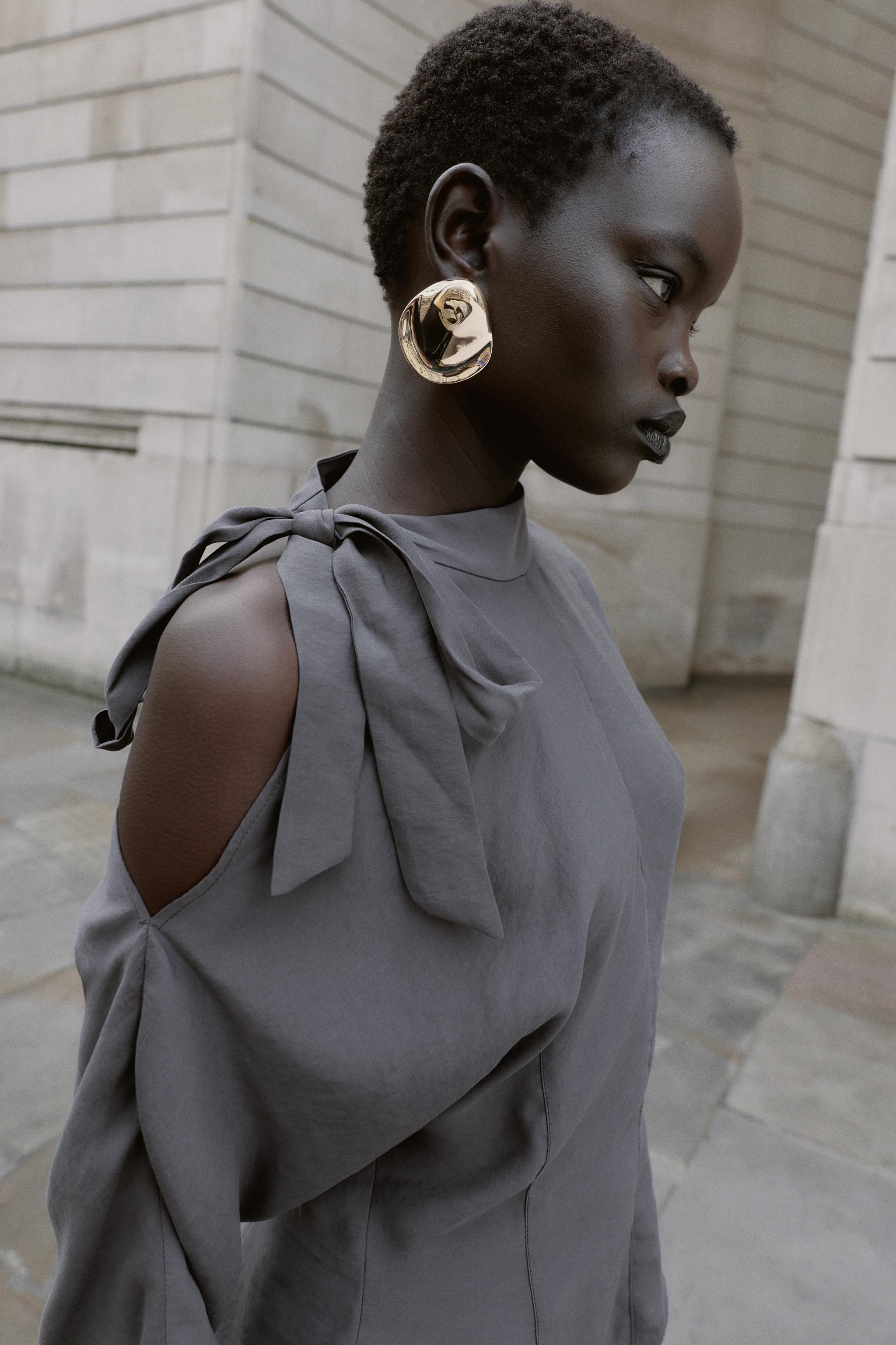 SHOULDER CUT-OUT BLOUSE WITH TIE